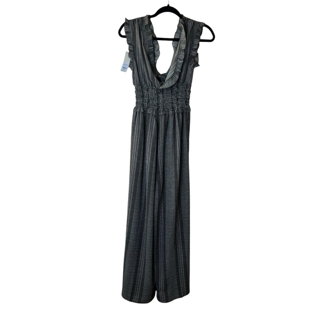 Francesca’s Ruffle Sleeve Jumpsuit Sz S